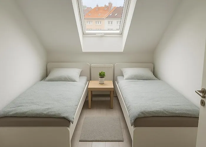 Apartment Monteur- Und *